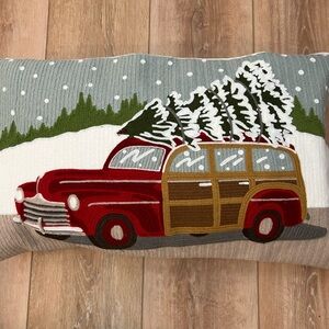 New PotteryBarn Christmas Pillow Cover
